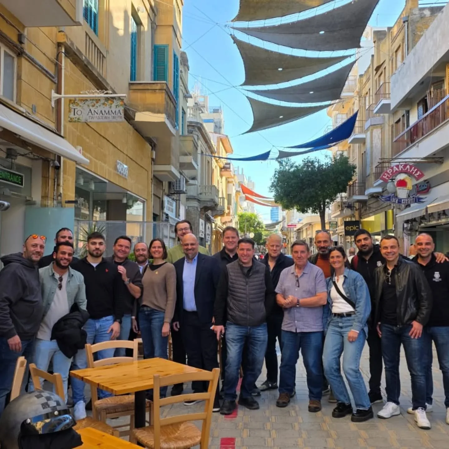 Showing our guests a bit of old down town Nicosia 🥃❤️👌
Coming from around the world from places like Taiwan, Israel, Ireland, Scotland, England and more it doesn't really matter, Cyprus still feels like home!

See you all at 17:00 for the 2nd day o