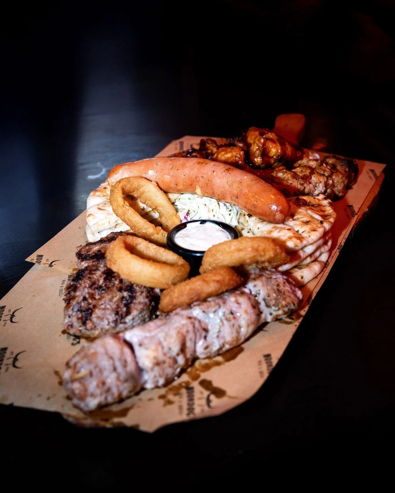 Moondog's bar &amp; grill 🍴
Book your table:
🔗 Online t.ly/BRs4k
📞 Call us at 7000 6300
🛵 Delivery with #Wolt, #Bolt &amp; #Foody
.
.
.
.
#moondogscy #nicosiaeats #cyprusfoodies #foodpairing