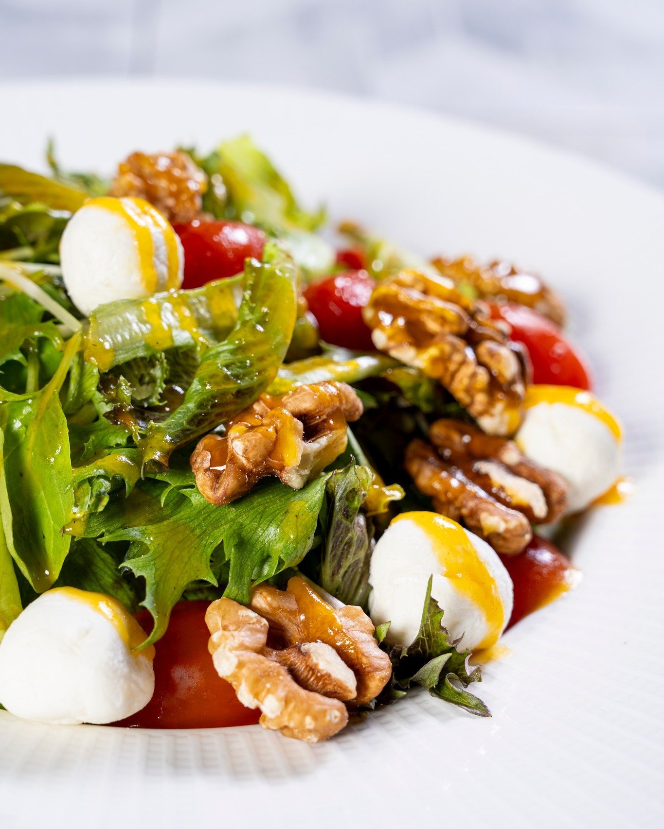 Pumpkin Goat Cheese Salad 🎃🥗

We know, we know... we don&rsquo;t usually post salads, but when they look (and taste) this good, we just have to share😉

Fresh mixed greens with creamy goat cheese, crunchy walnuts, balsamic, and our signature pumpki