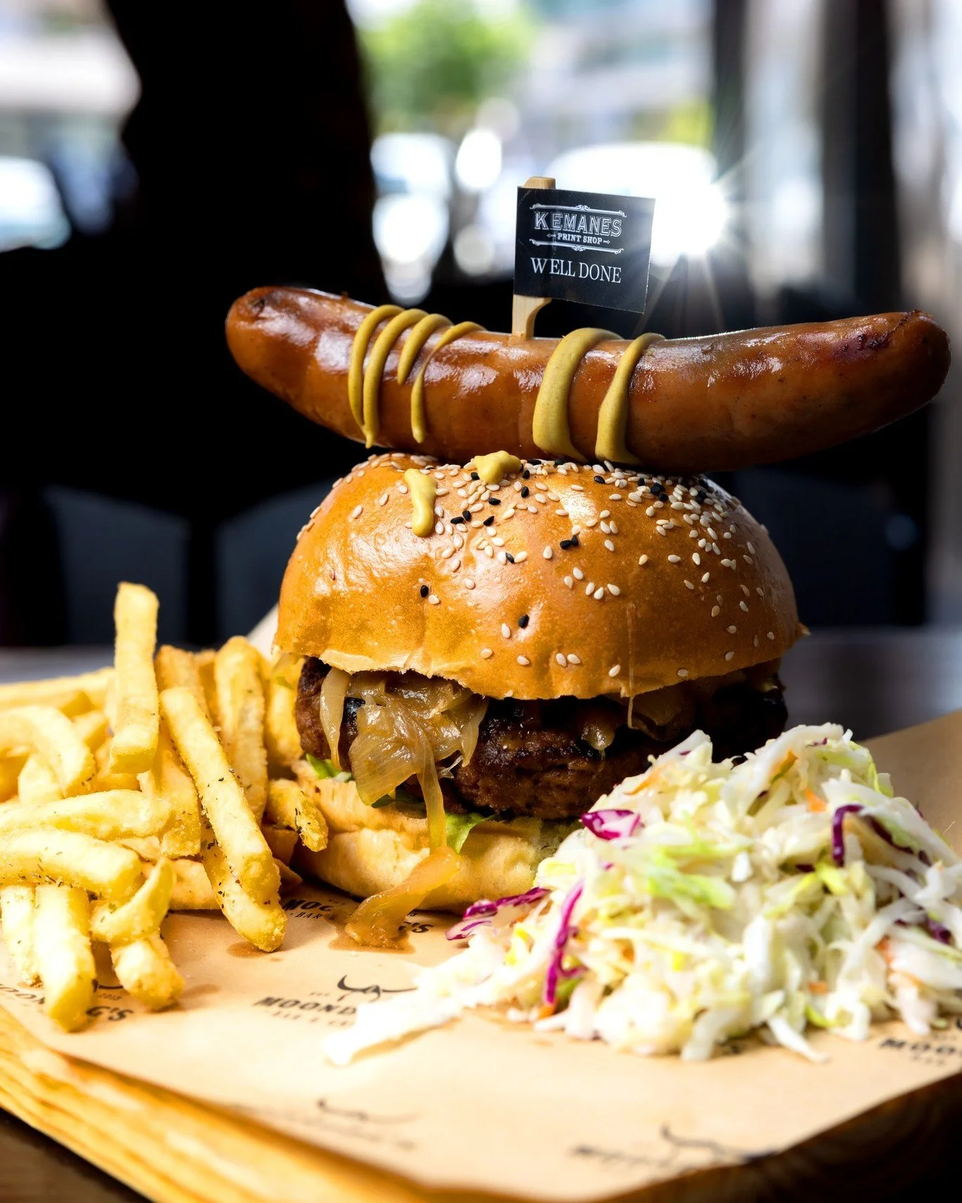 Moondog's bar &amp; grill 🍴🍔
Reservations 👇
🔗 Online t.ly/BRs4k
📞 Call us at 7000 6300
🛵 Delivery with #Wolt, #Bolt &amp; #Foody
.
.
.
.
#moondogscy #nicosiaeats #cyprusfoodies #burgerlover🍔