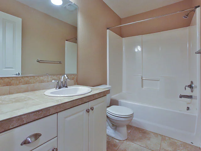 4805 NW 162nd Ter - Portland-08.jpg