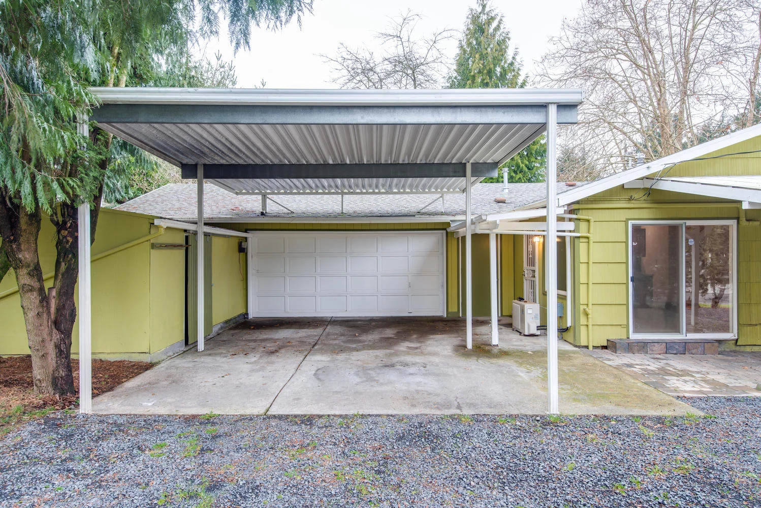 6606 N Seneca St Portland OR-large-018-Driveway-1499x1000-72dpi.jpg