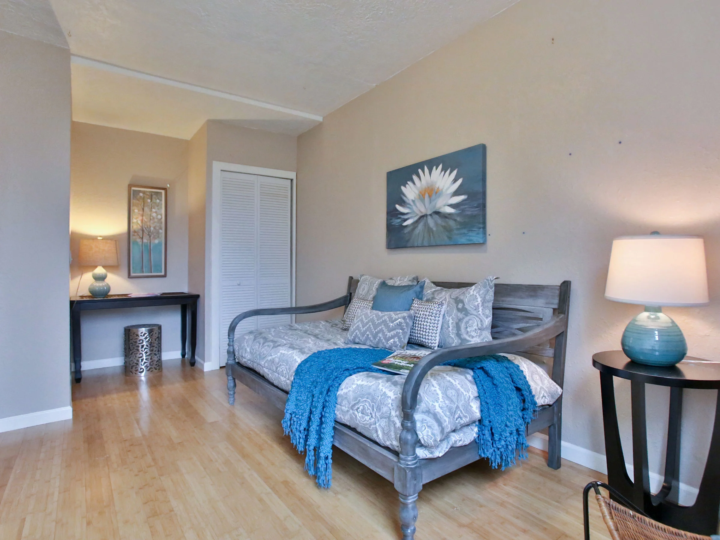 7043 NE 9th Ave - Portland - 16.jpg