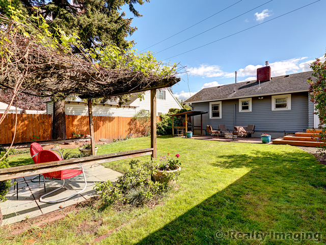 Absolutely Charming Roseway Bungalow — Urban Nest Realty
