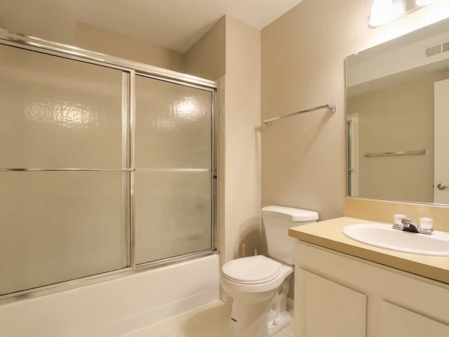 Shady Guest Bath.jpg