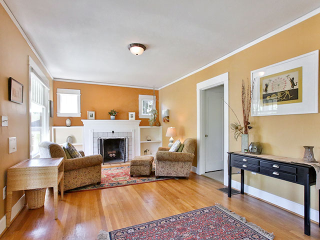 2916 NE Sumner St - Portland - 05.jpg