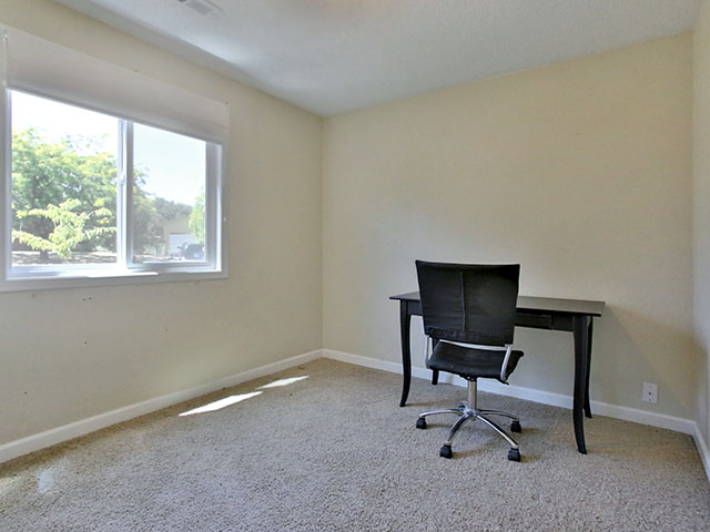 4071 N Attu St - Portland - 20.jpg