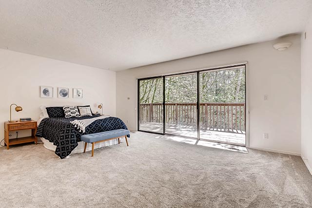 4234 SW Westdale Dr Portland-print-014-24-Master Bedroom-2700x1800-300dpi.jpg