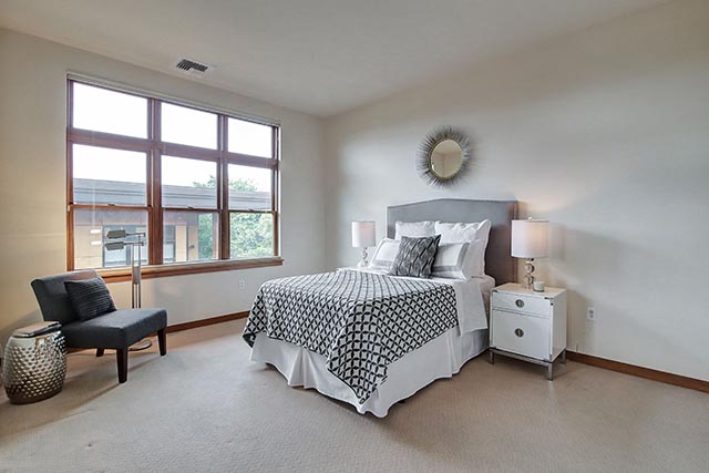 2335 NW Raleigh St - Portland- 19.jpg