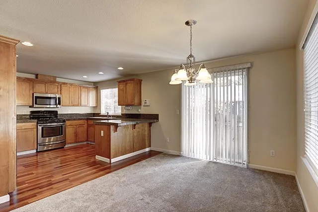 3251NE76thAve-9.jpg
