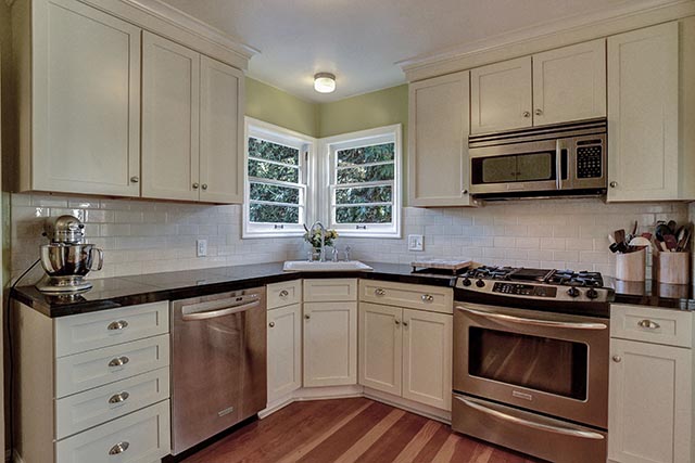 322 NE 73rd Ave - Portland - 18.jpg