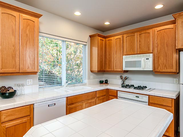 15723 SE Flavel Dr, Portland-PRINT-24.jpg