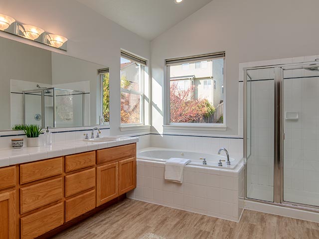 15723 SE Flavel Dr, Portland-PRINT-39.jpg