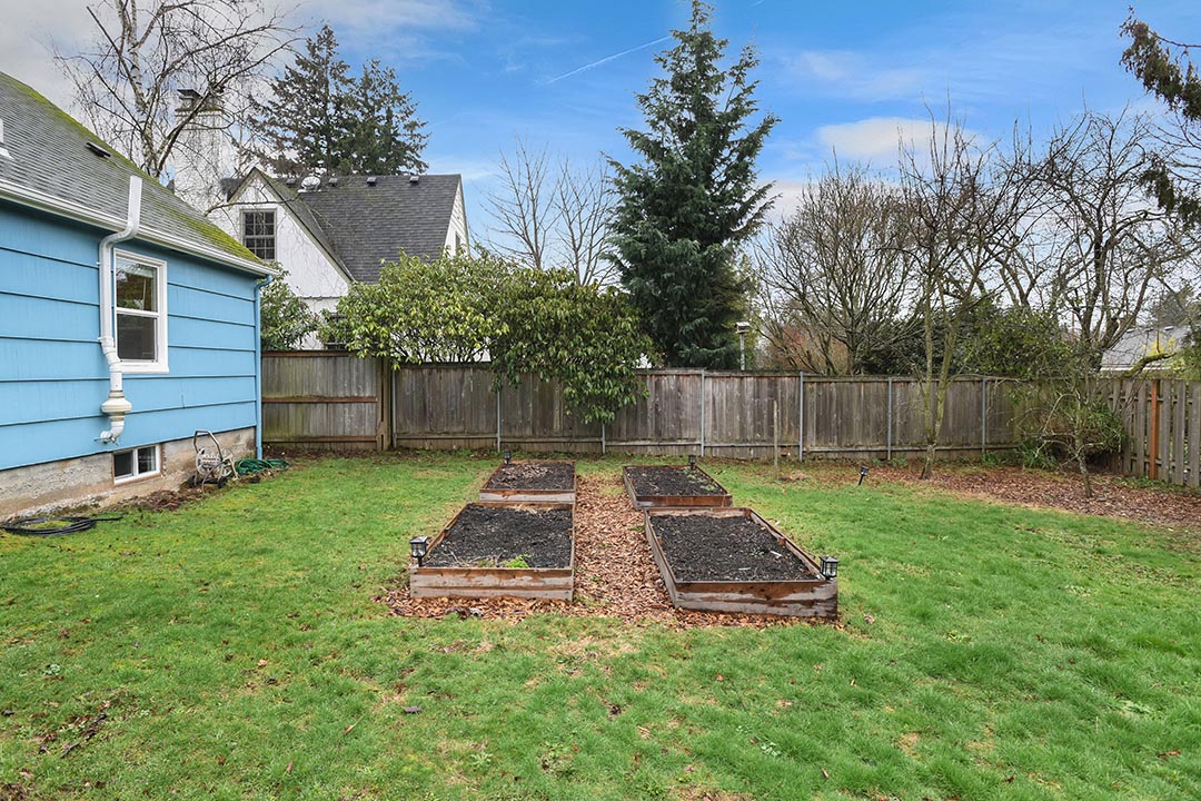 6221 NE Alton St - Portland- 45.jpg