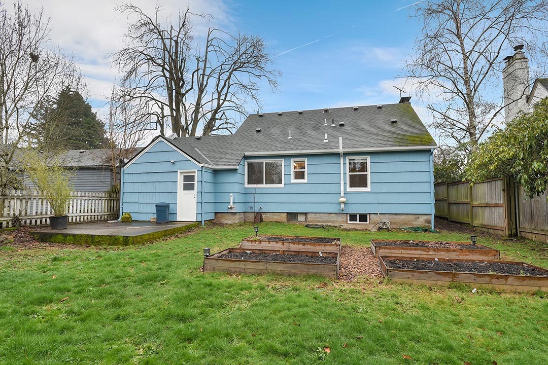 6221 NE Alton St - Portland- 46.jpg