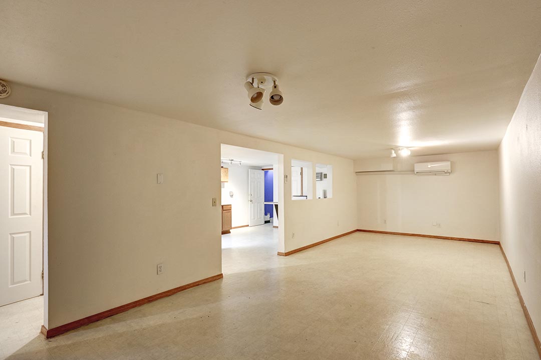 1108 SE 139th Ave-19.jpg
