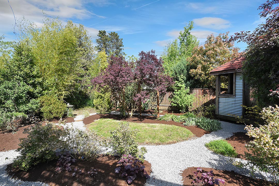 5818 N Concord Ave - Portland - 39.jpg