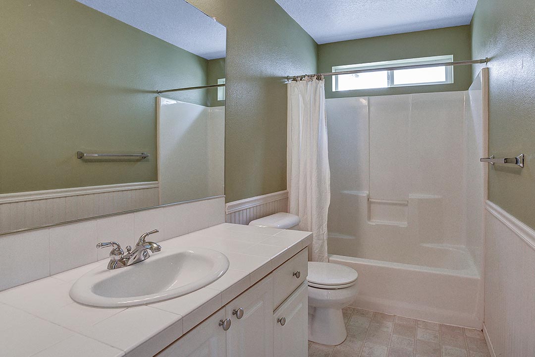 6408 SW Fountain Grove Ter - Aloha-42.jpg