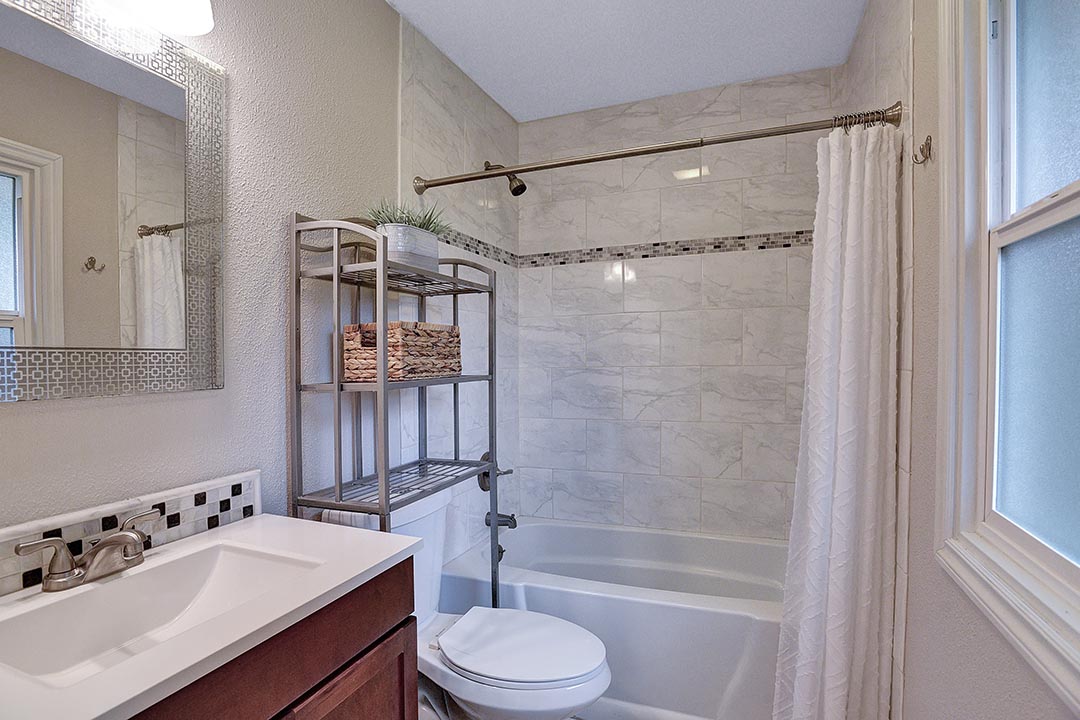 13545 SW Logan St - Beaverton - 27.jpg