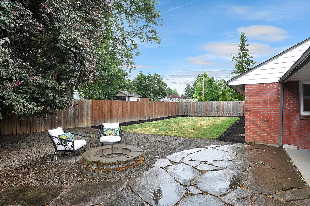 13545 SW Logan St - Beaverton - 39.jpg