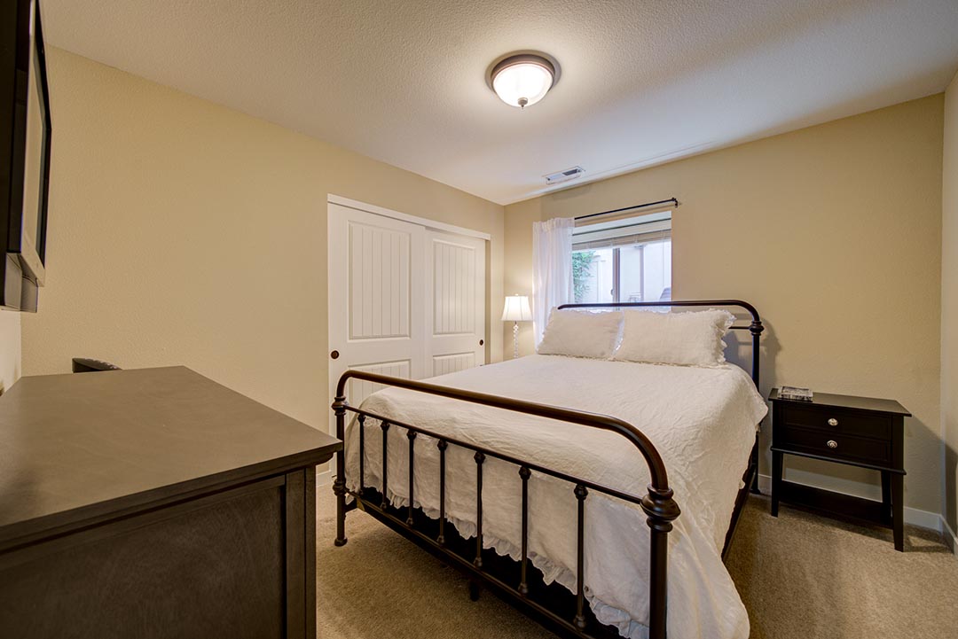 5111 Northeast 7th Ave-38.jpg
