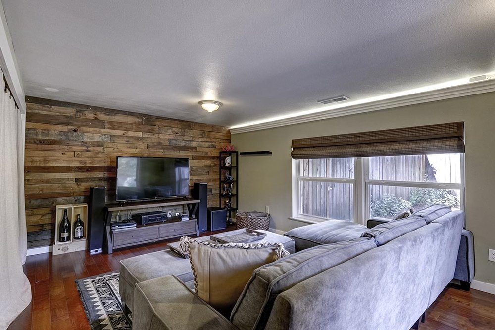 1505 NE 65th Ave-19.jpg
