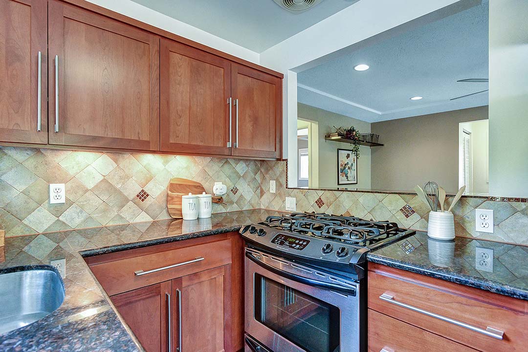 5807 NE 10th Ave - Portland-20.jpg