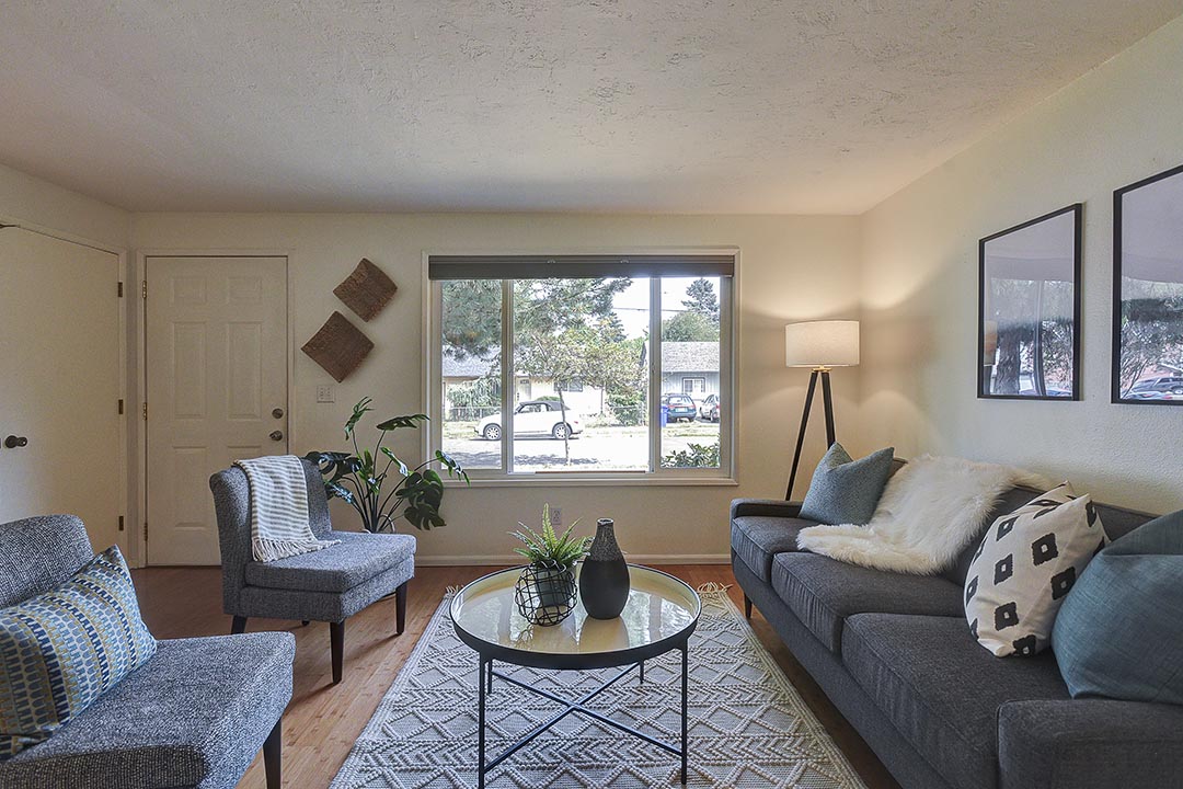 8721 N Endicott Ave - Portland - 07.jpg