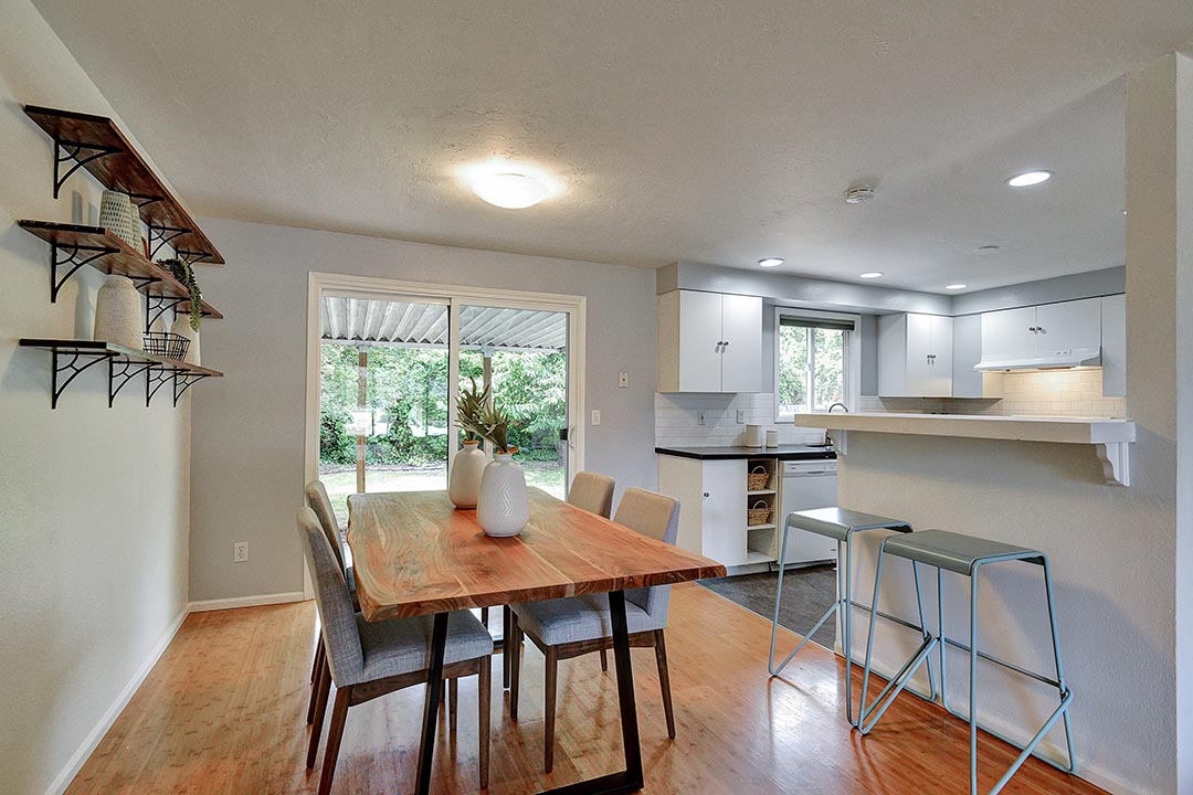 8721 N Endicott Ave - Portland - 13.jpg