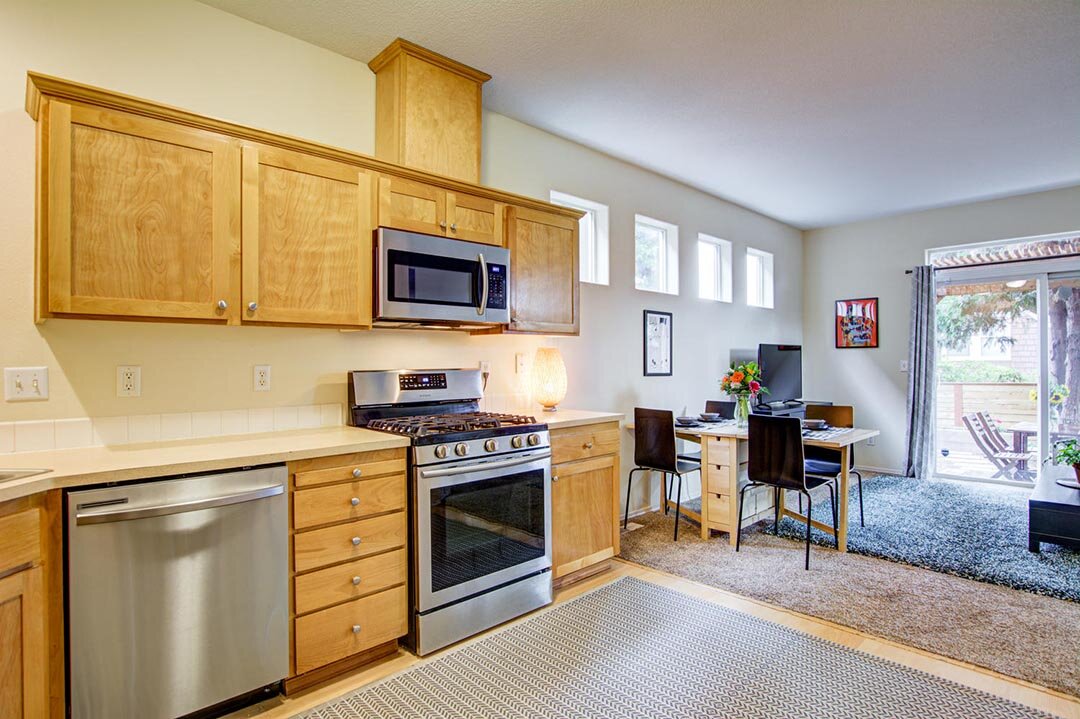 6929 N Nashton St Portland OR-large-035-033-6929 North Nashton Street35-1500x999-72dpi.jpg