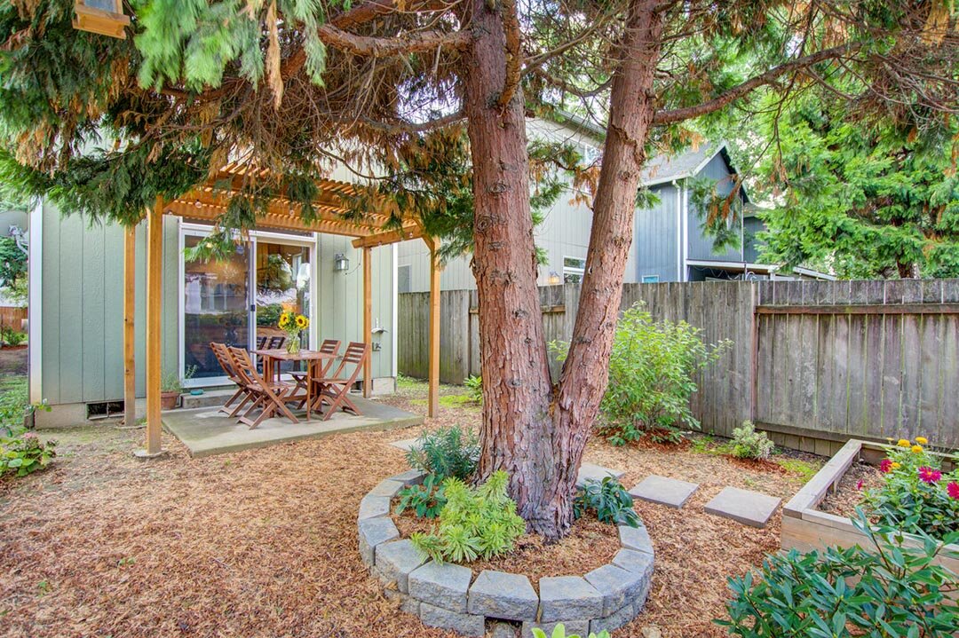 6929 N Nashton St Portland OR-large-013-024-6929 North Nashton Street13-1500x998-72dpi.jpg