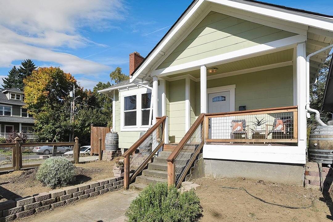 807 NE Holland St - Portland-04.jpg