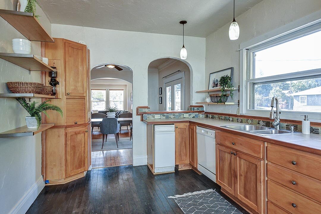 807 NE Holland St - Portland-23.jpg