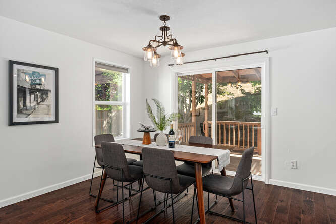 9409 N Decatur St Portland OR-small-013-012-Dining Room-666x444-72dpi.jpg