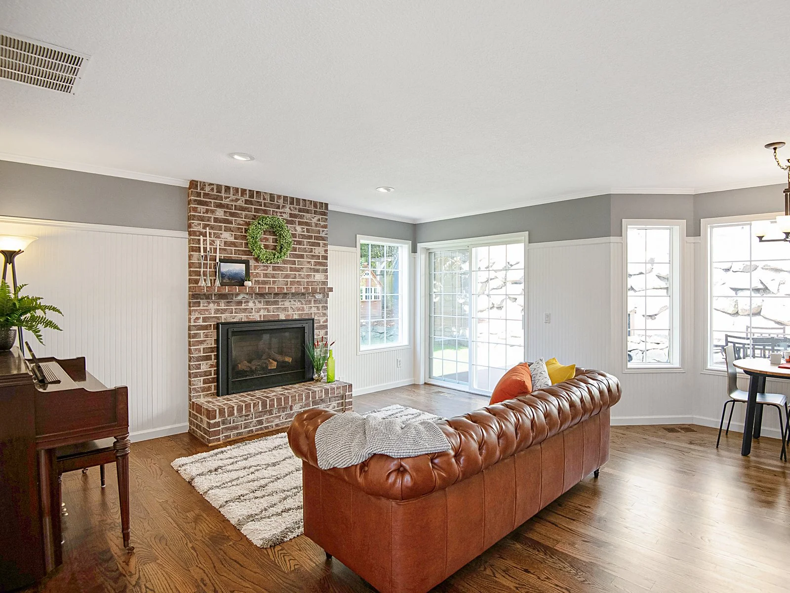 Terrific Tualatin Traditional in Fox Hill — Urban Nest Realty