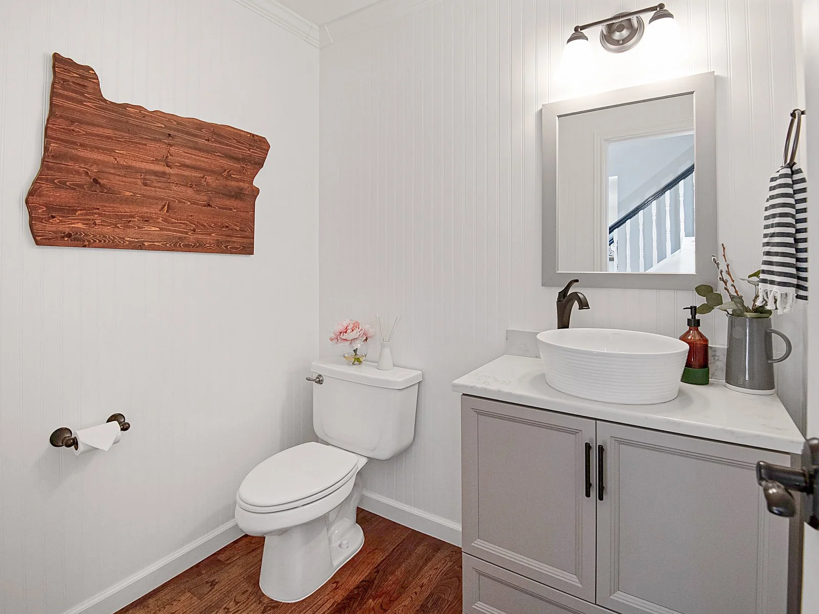 Terrific Tualatin Traditional in Fox Hill — Urban Nest Realty