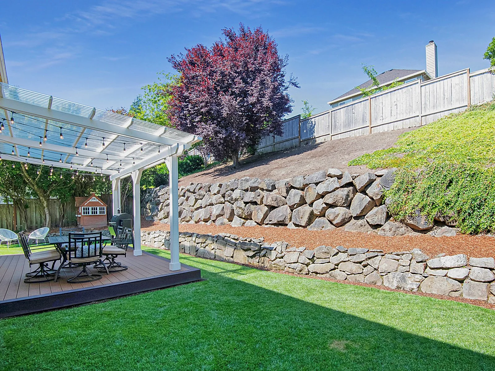 Terrific Tualatin Traditional in Fox Hill — Urban Nest Realty