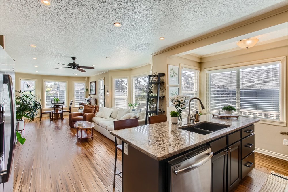 4025 SE 64th Ave - Web Quality - 018 - 12 Kitchen.jpg