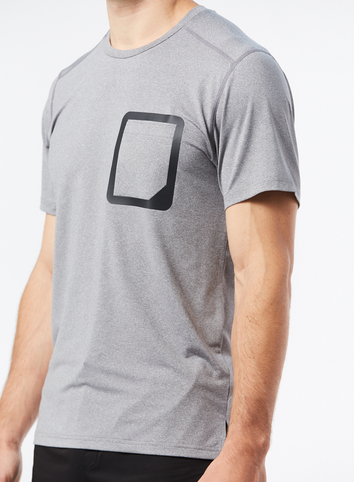 HR_Tech_Stretch_Tee_Gray-2.png