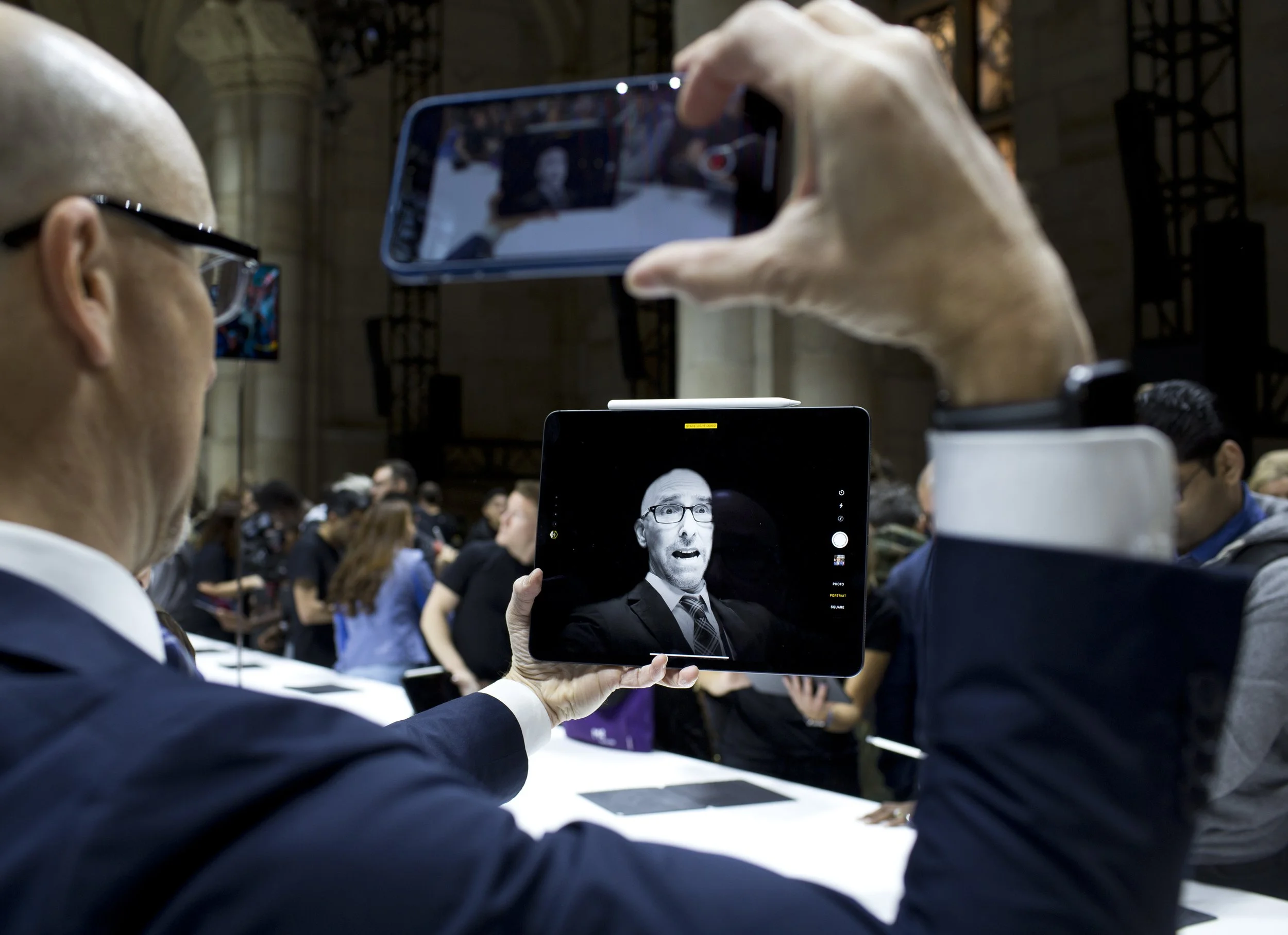  Lance Ulanoff of Long Island tests out the iPad Pro 12.9" after the October 30 event at the Brooklyn Academy of Music on Tuesday, Oct. 30, 2018.  (Erica Lee for The New York Times) 
