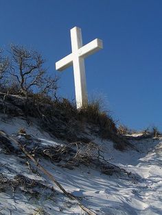 The Island Cross which has survived many hurricanes.
