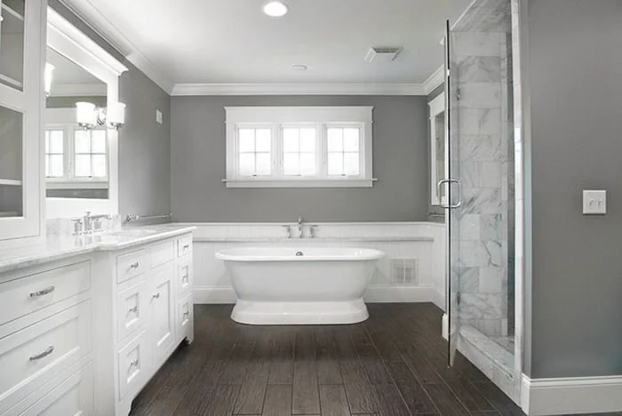 gray bathroom2.jpg
