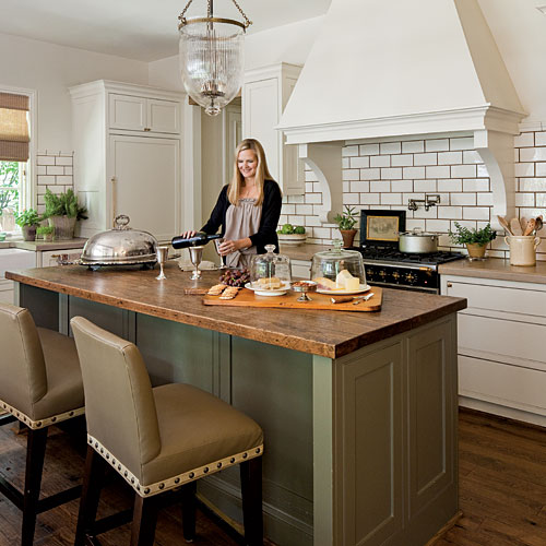 image via Southern Living , kitchen designed by Melanie Pounds