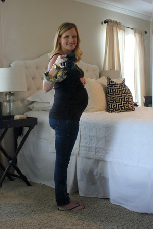 My weekly bump pic at 37 weeks.
