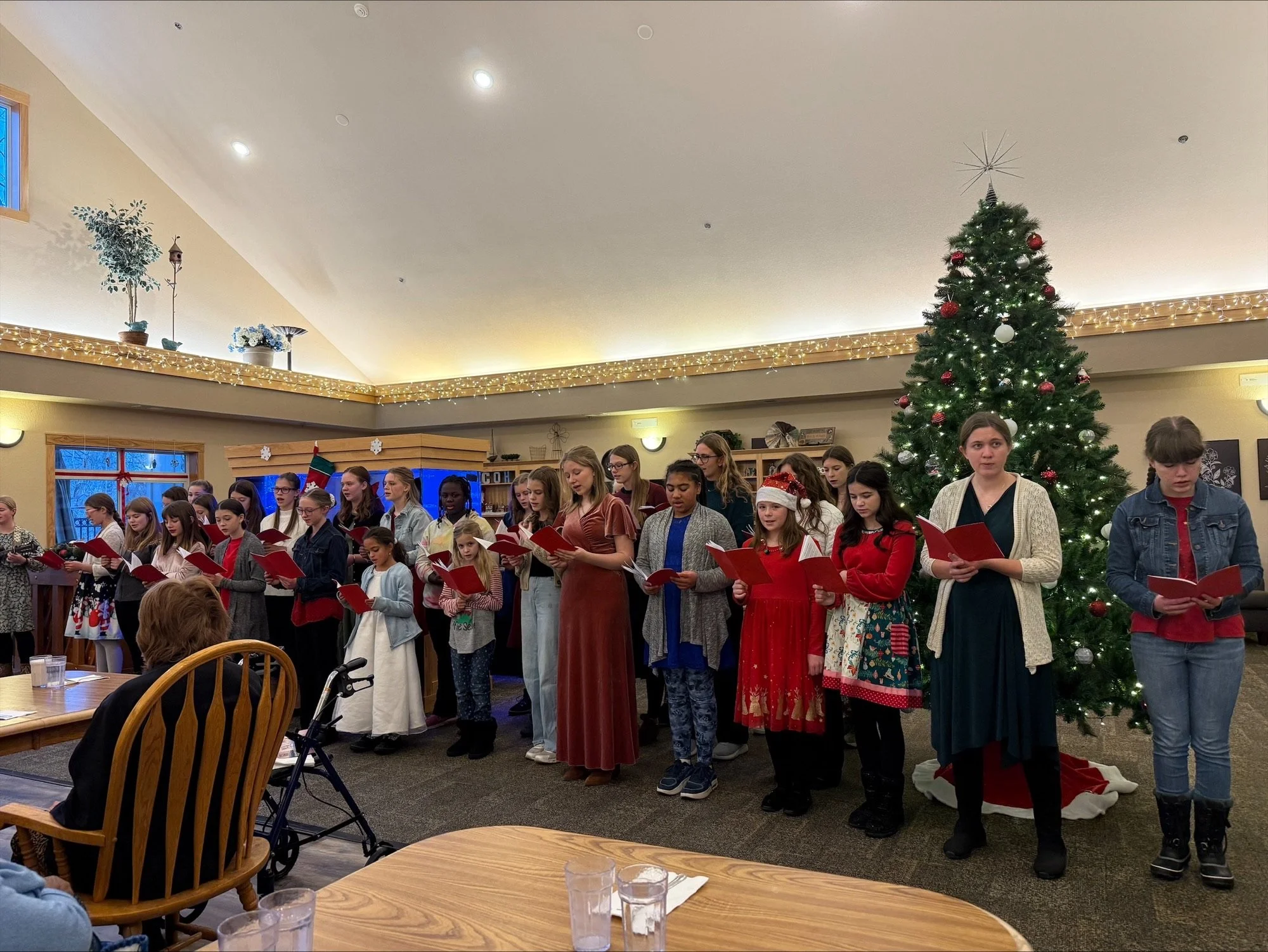 Christmas Carolers Hudson 2.jpeg