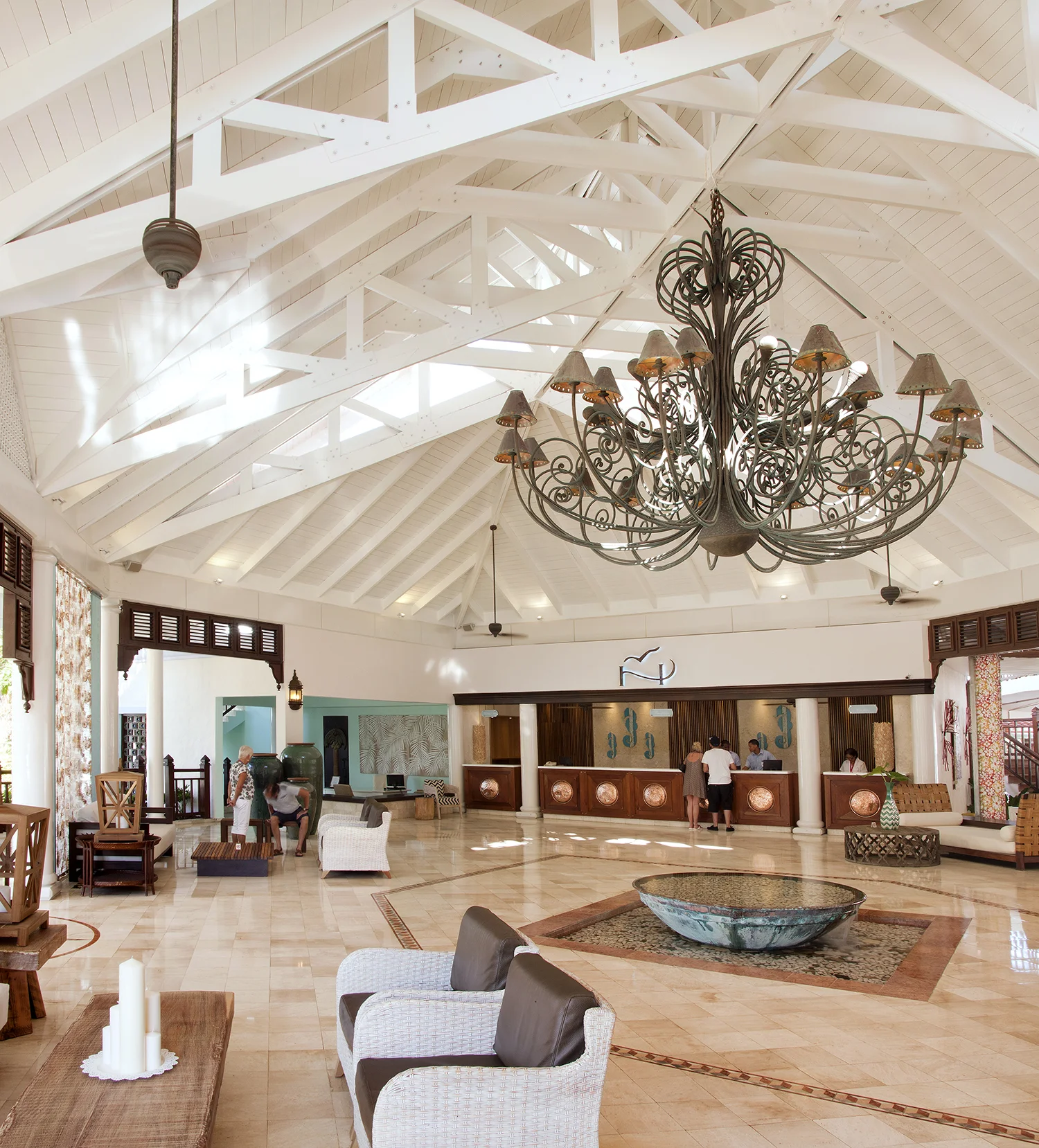 G Ventana lobby 5.jpg