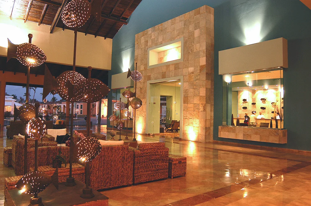 Lobby Interior 2-blue.JPG