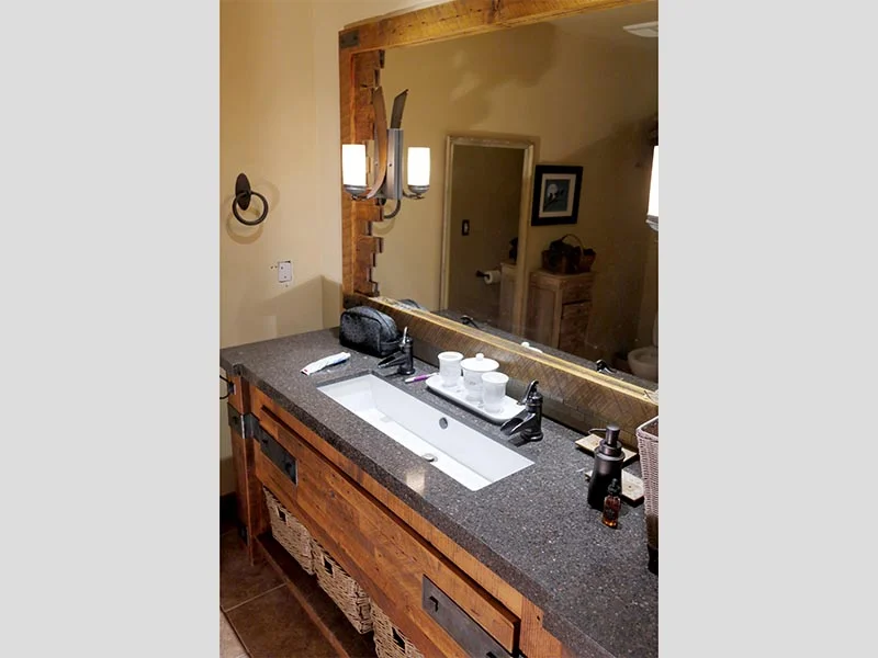 Bathroom Sink & Mirror