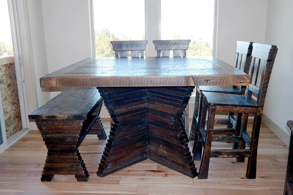 Custom Pub Table