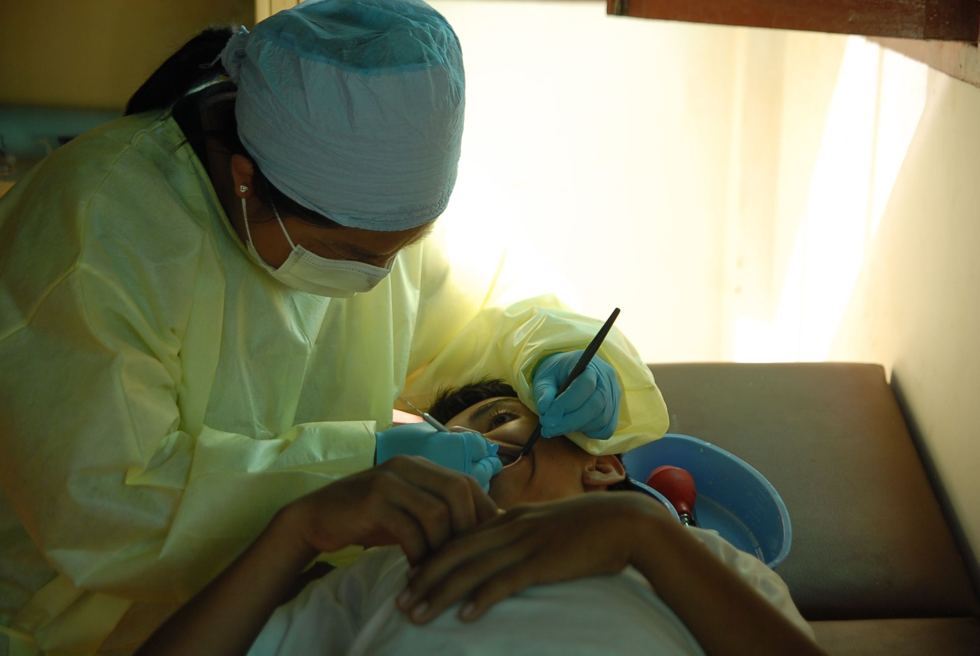 Dental care at the Jornada de Salud (Mobile Clinic)